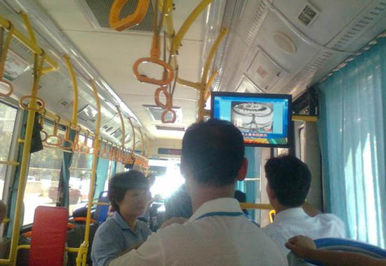 客车、公车、地铁等为什么都要使用车载广告机？